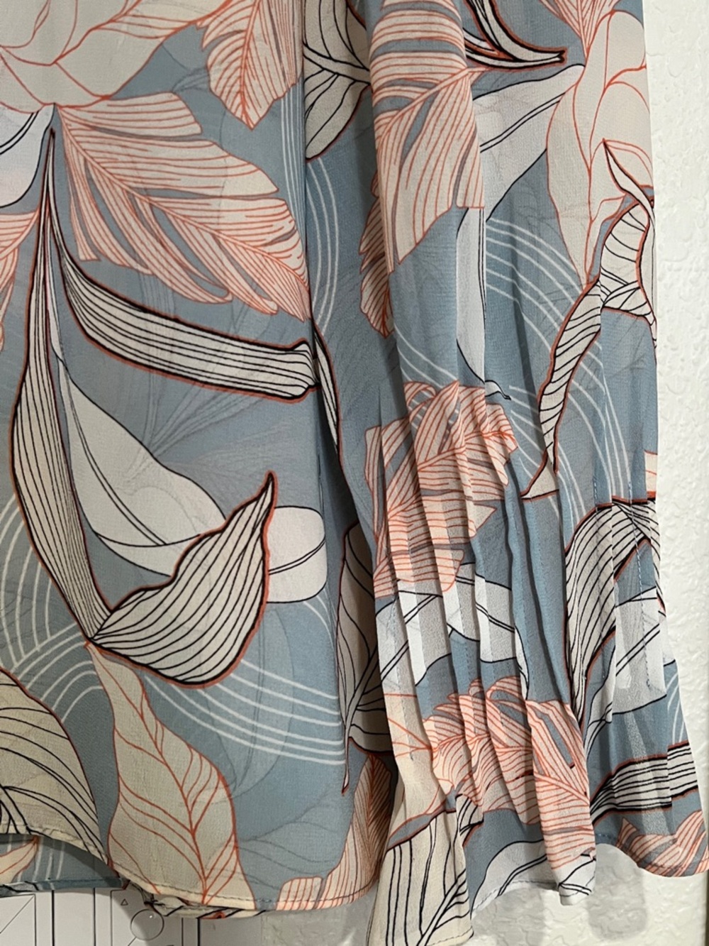 Reiss sheer leaf print blouse with Long-Sleeves - Picture 10 of 10